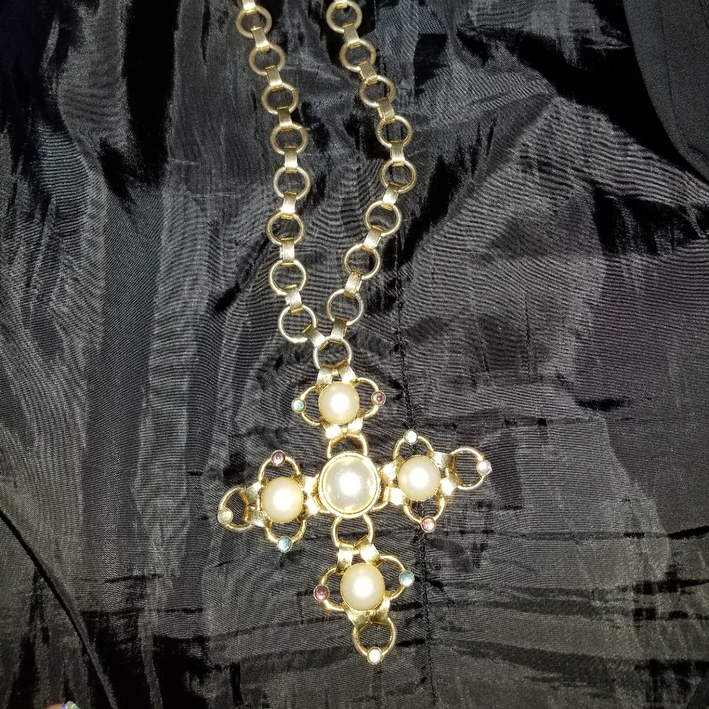 Pearl and Gold Necklace